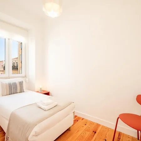 Guestready - Captain's 1e Near Alfama Лиссабон