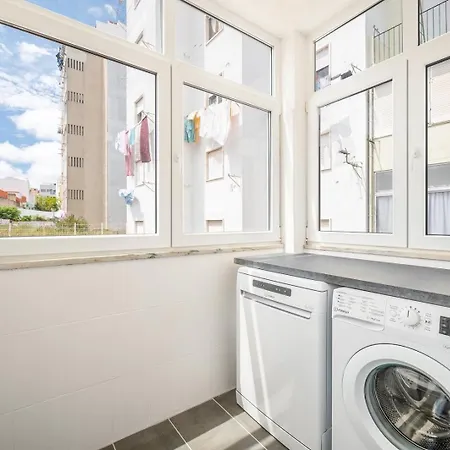 Apartament Guestready - Captain's 1e Near Alfama *